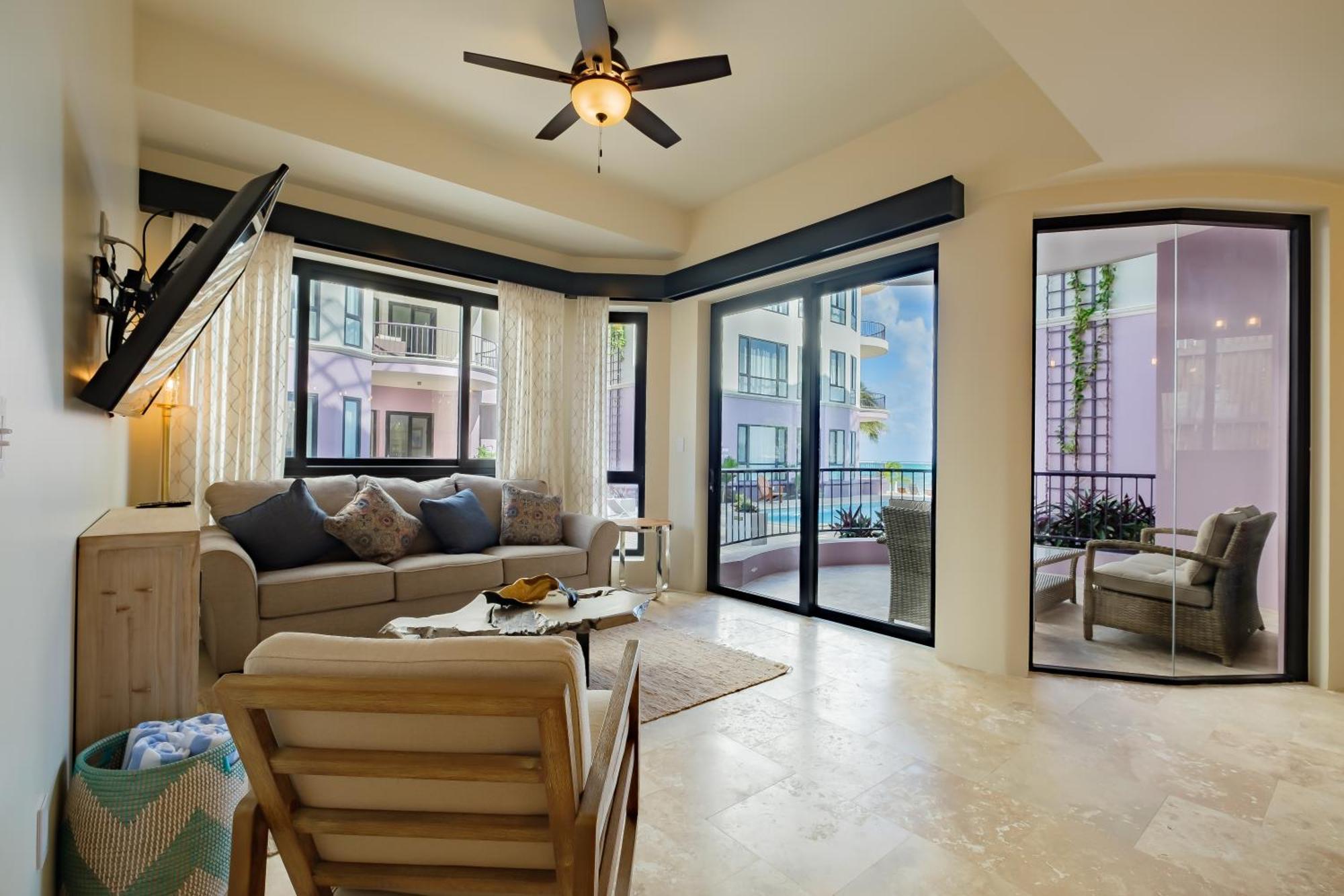 Diamante Beachfront Suites San Pedro  Exterior foto