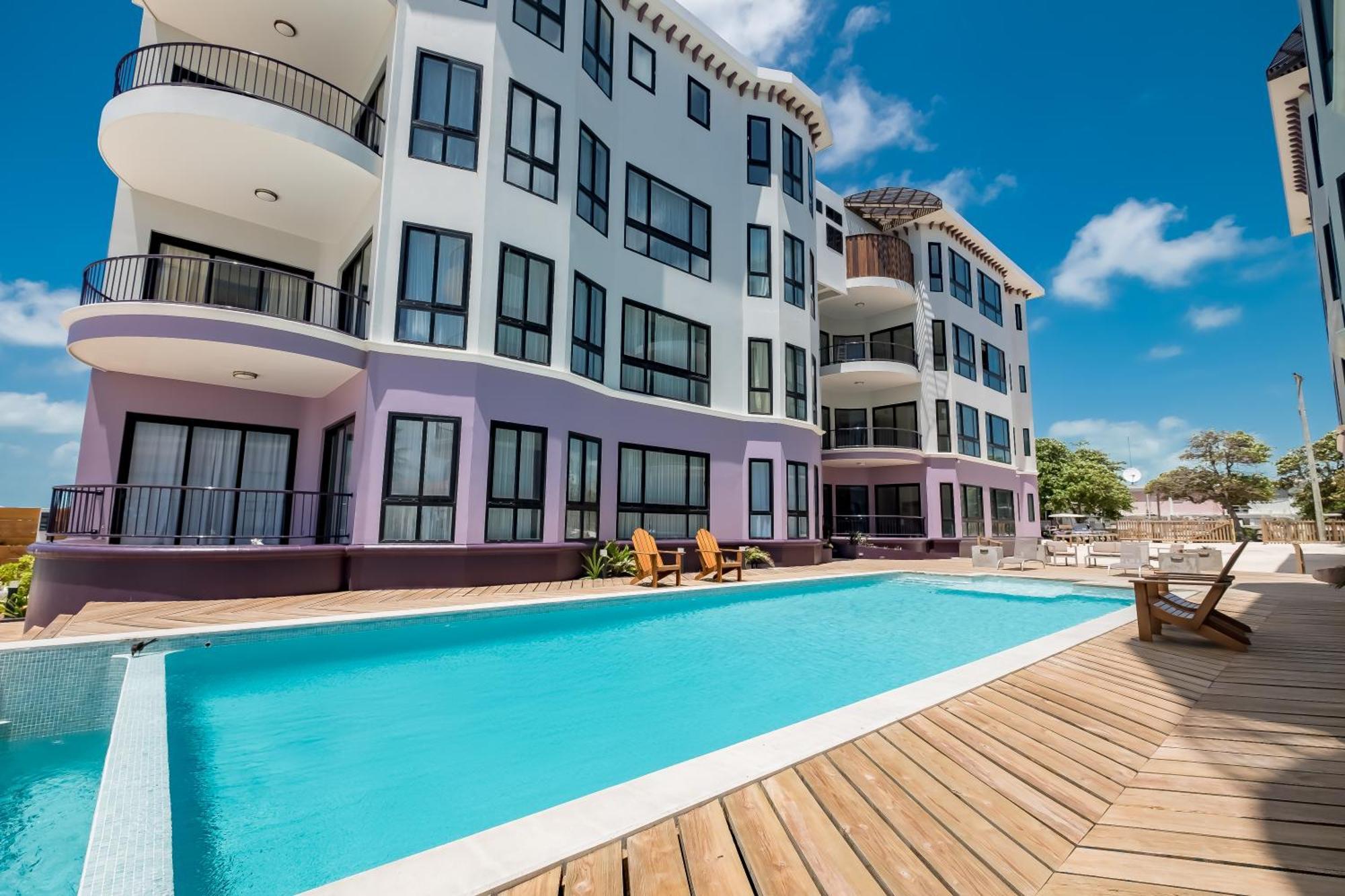 Diamante Beachfront Suites San Pedro  Exterior foto