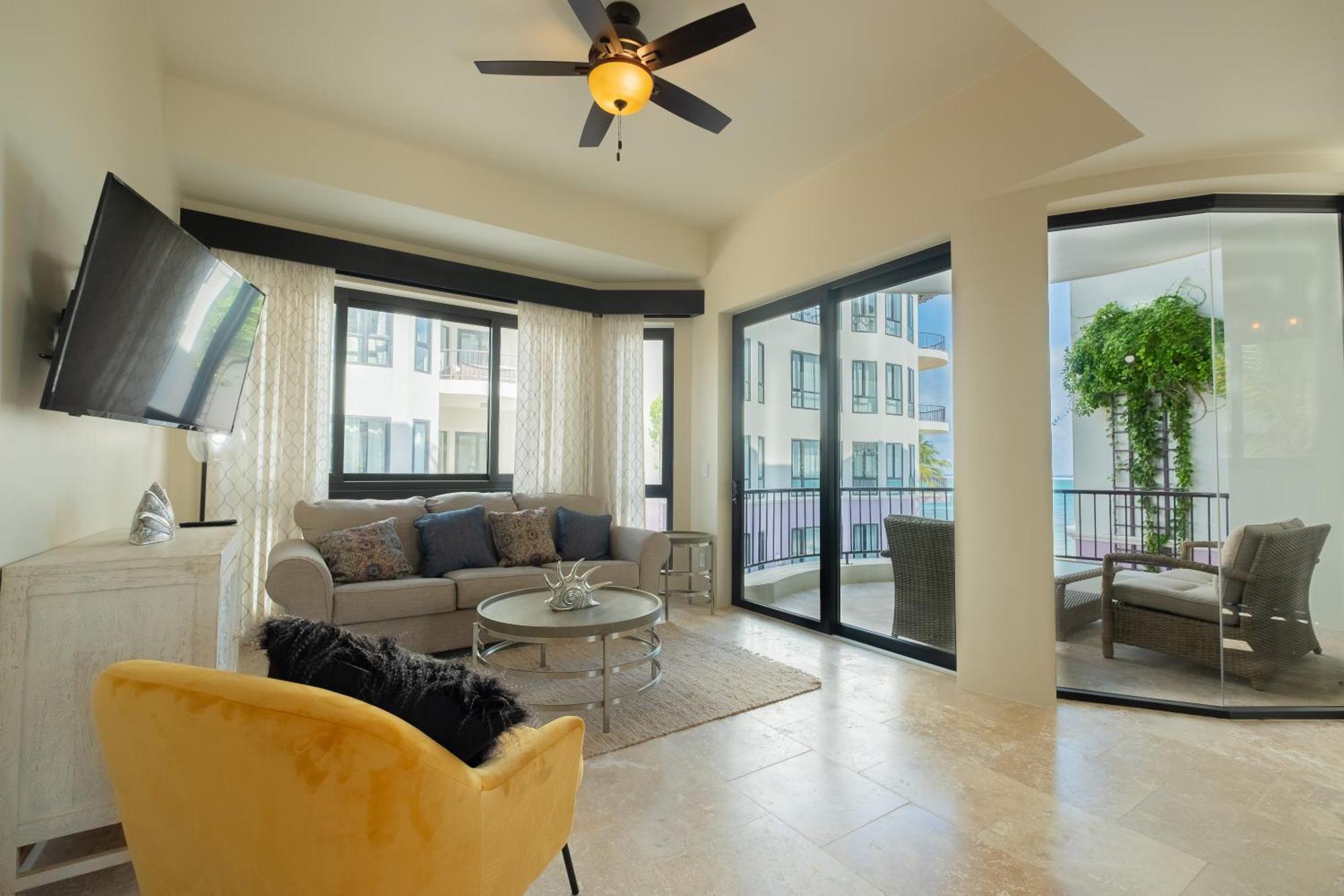 Diamante Beachfront Suites San Pedro  Exterior foto